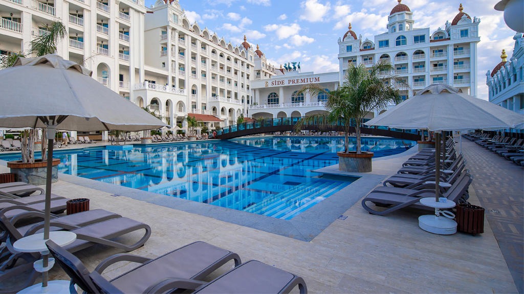 Side Premium Hotel