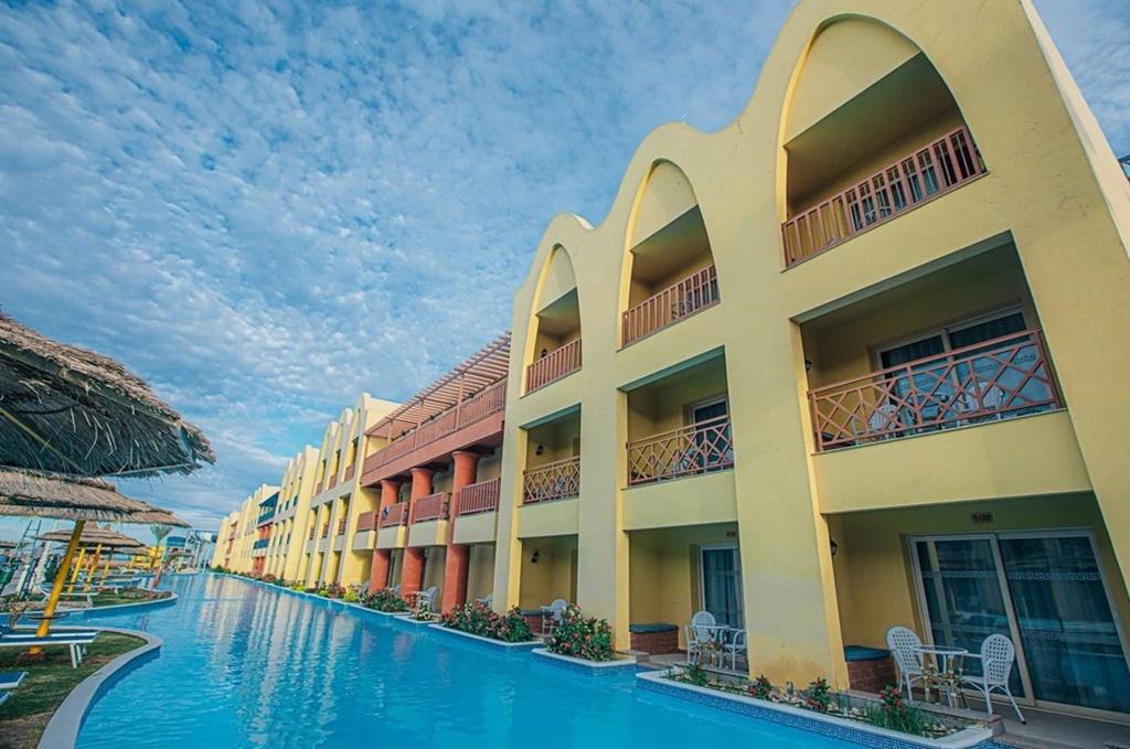 Hotel Titanic Beach Spa & Aqua Park