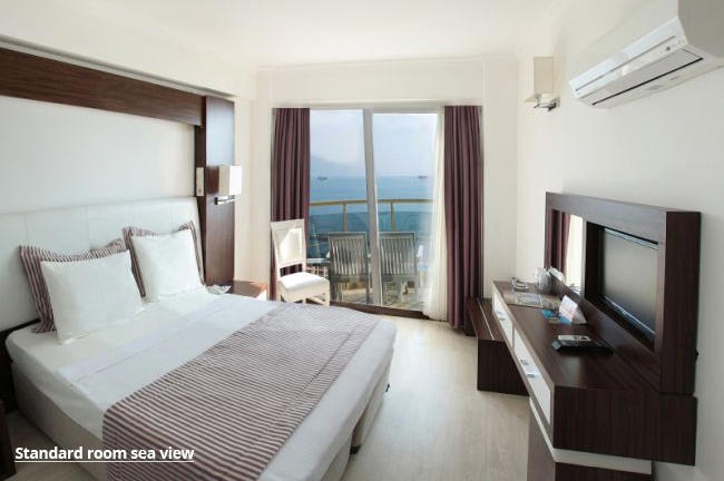 Arora Hotel