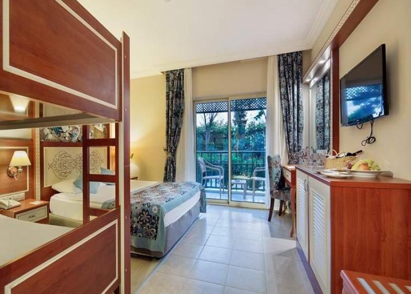 Crystal Paraiso Verde Resort and Spa
