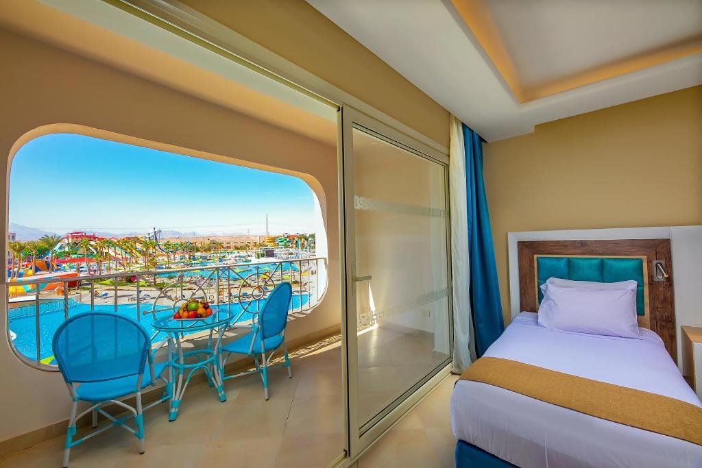 Hotel Titanic Resort & Aqua Park