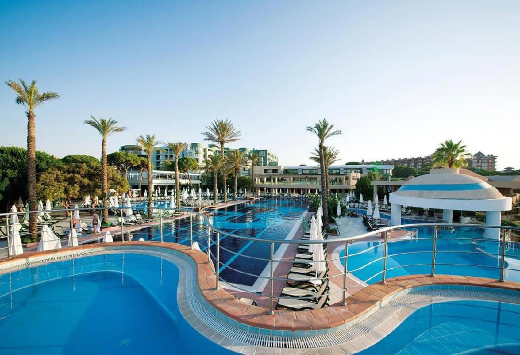 Limak Atlantis Deluxe Hotel