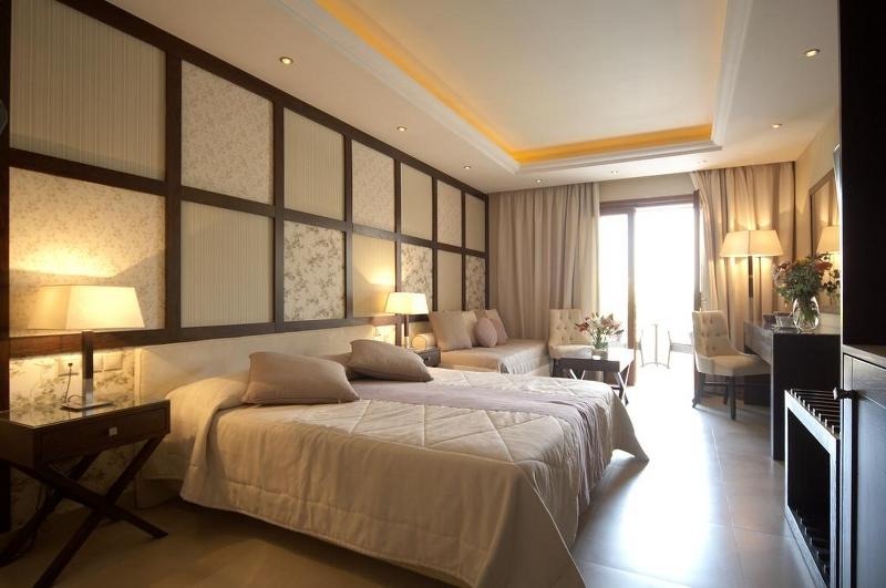 Hotel Thearthemis Palace