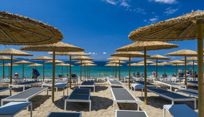 Lagomandra Beach