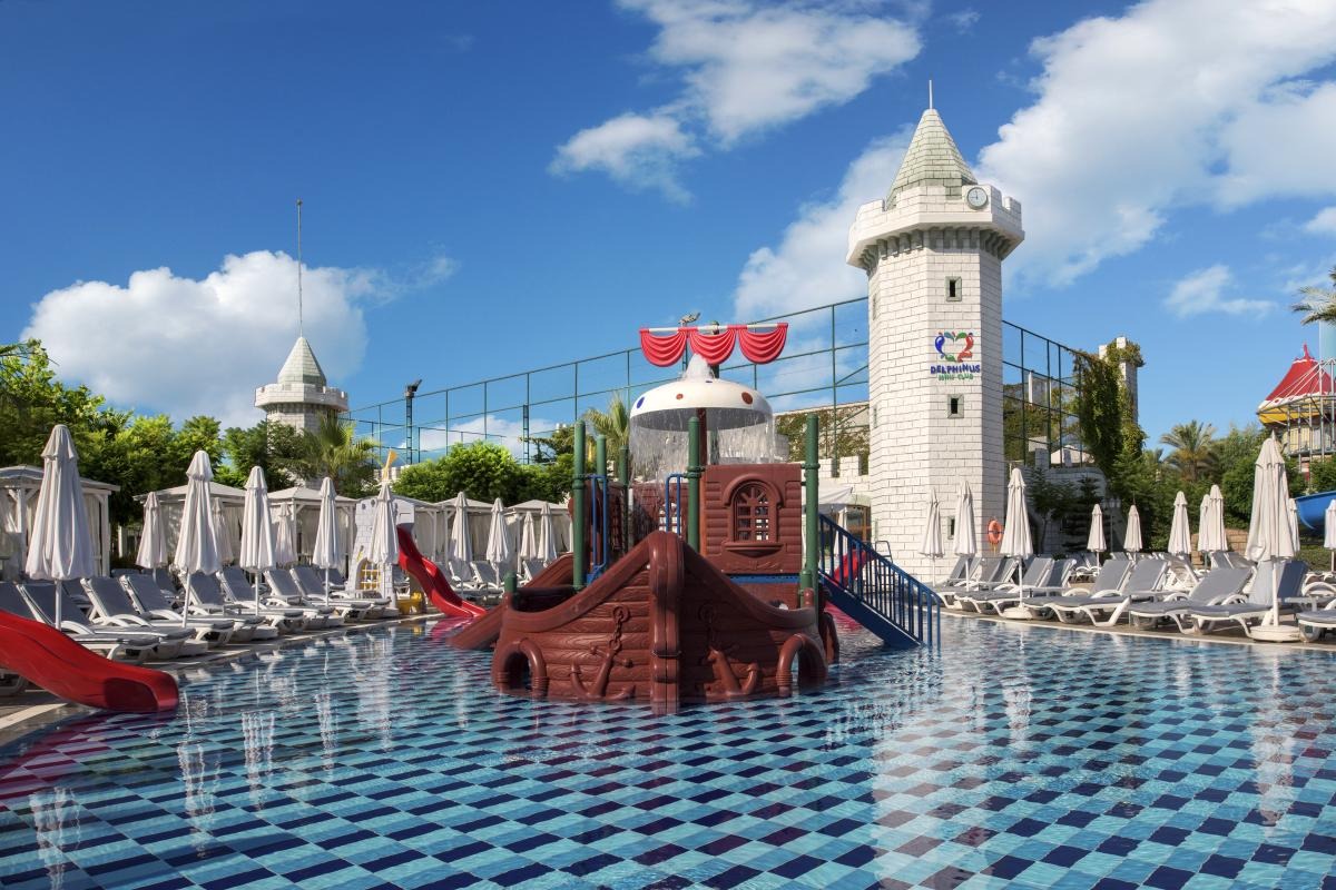 Delphin Imperial Resort Hotel
