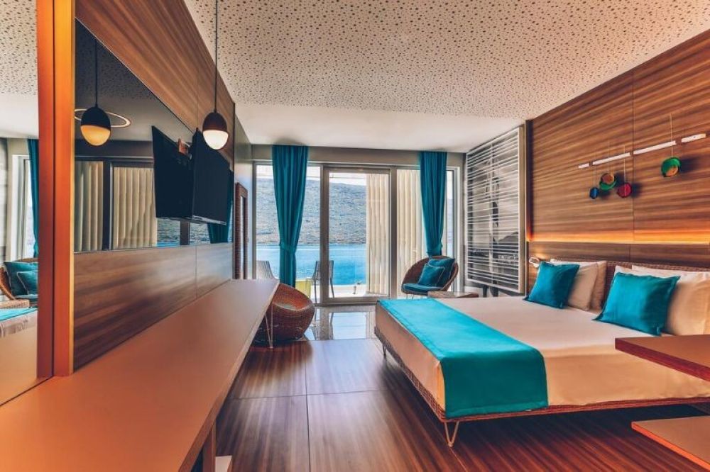Carine Hotel Kumbor Superior