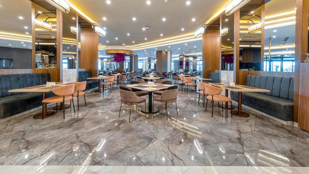 Lago Hotel
