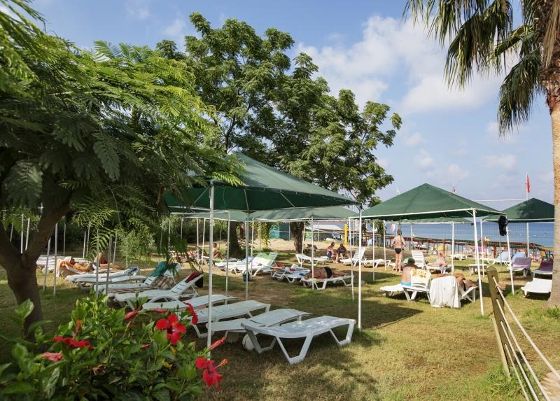 Armas Green Fugla Beach
