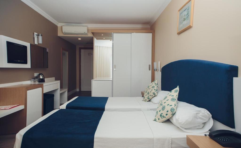 Lancora Beach Hotel