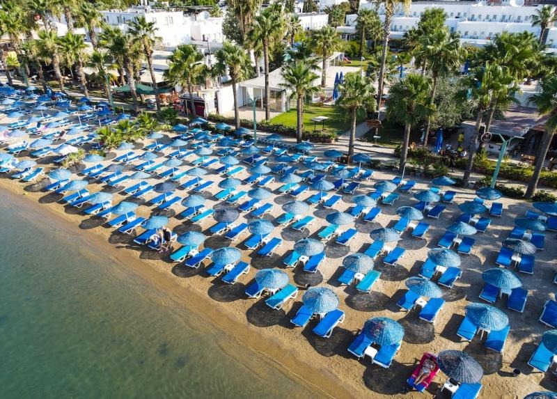 Nagi Beach Hotel