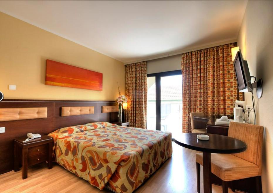 Hotel Livadhiotis City Hotel