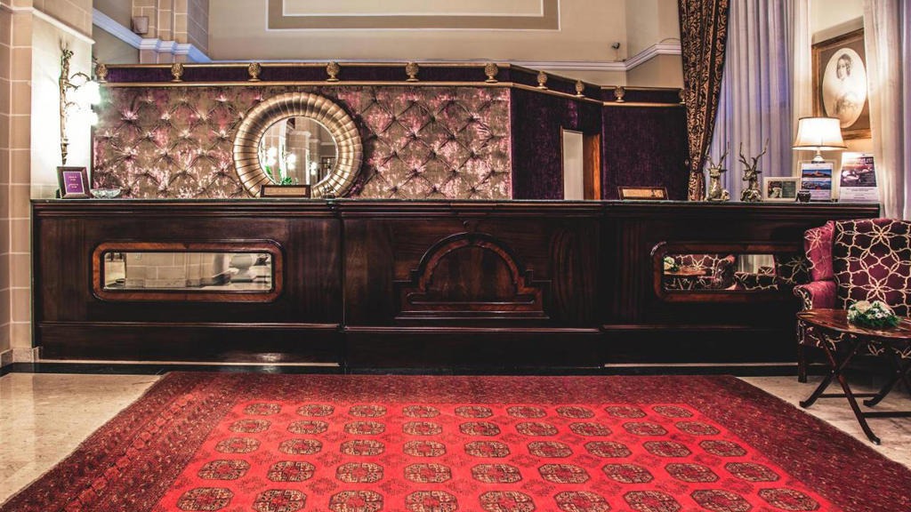 Ax The Victoria Hotel