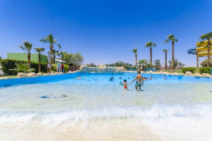 Titanic Resort & Aqua Park