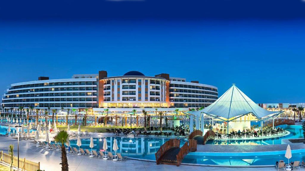 Aquasis De Luxe Resort & Spa