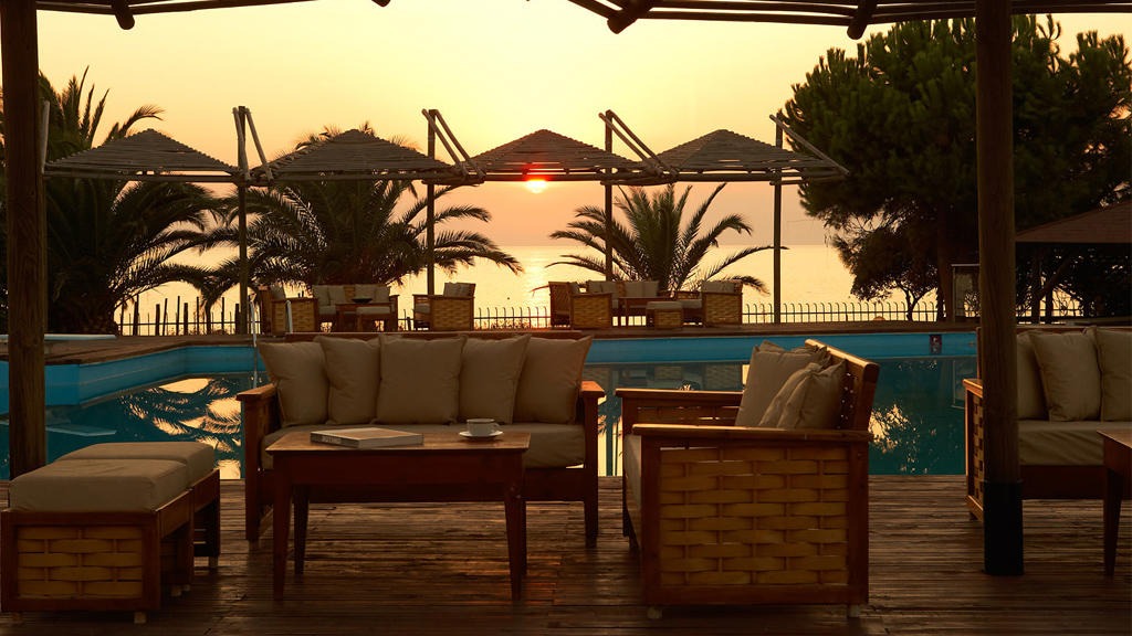 Kamari Beach Hotel