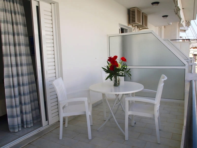 Kapolos Apartments