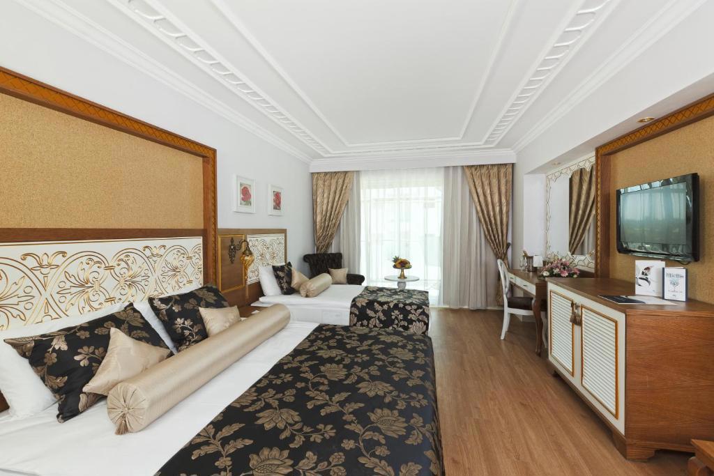 Hotel Crystal Palace Luxury Resort