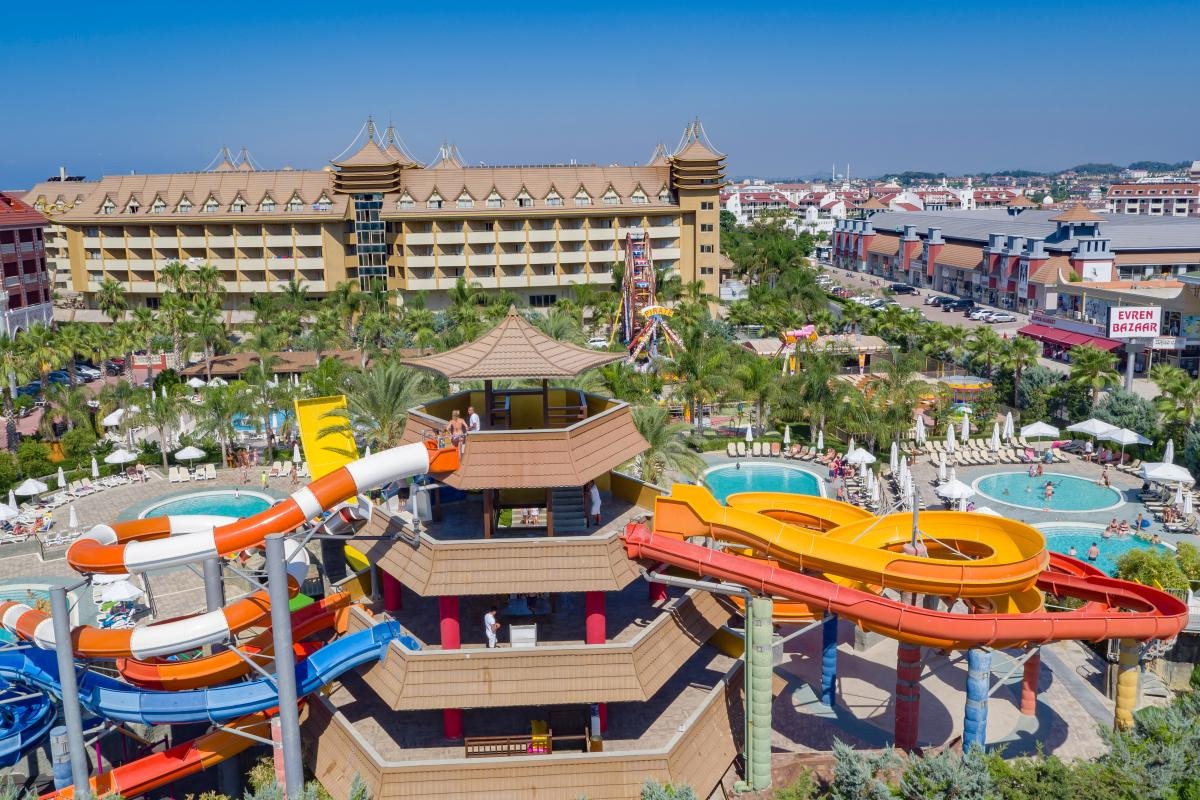 Royal Dragon Hotel