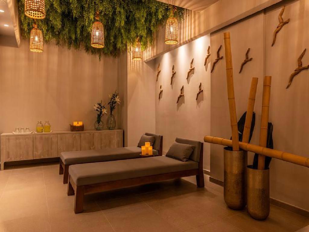 Hotel Nelia Beach