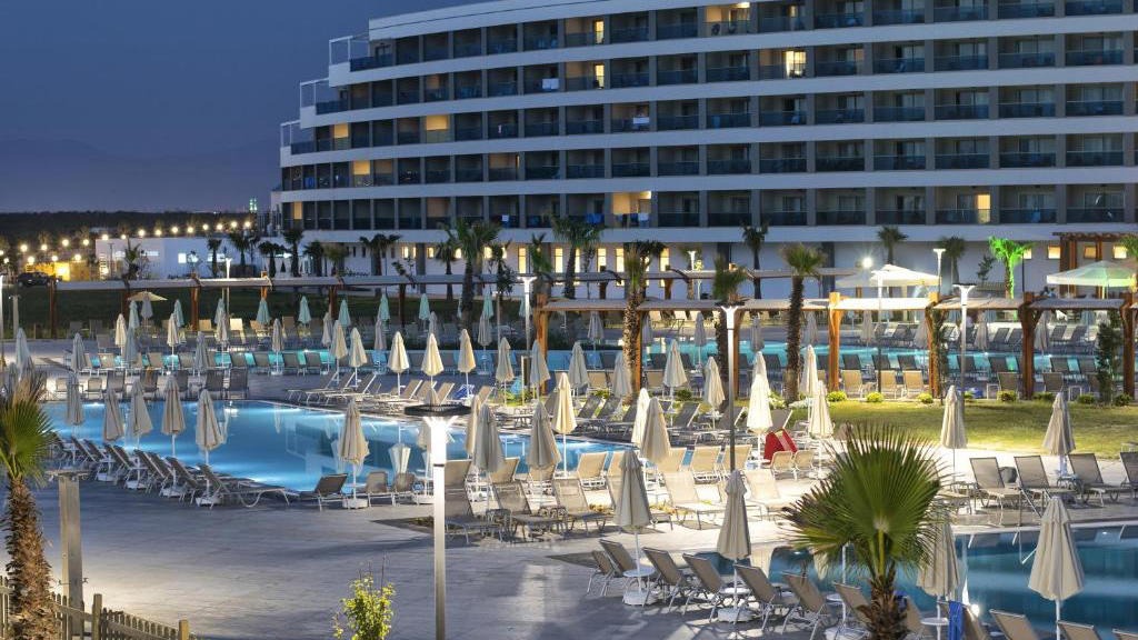 Aquasis De Luxe Resort & Spa