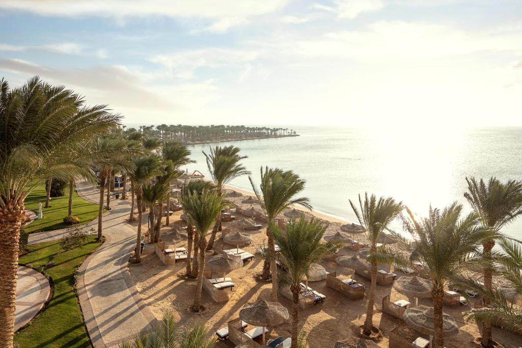 Palm Royal  Resort Soma Bay