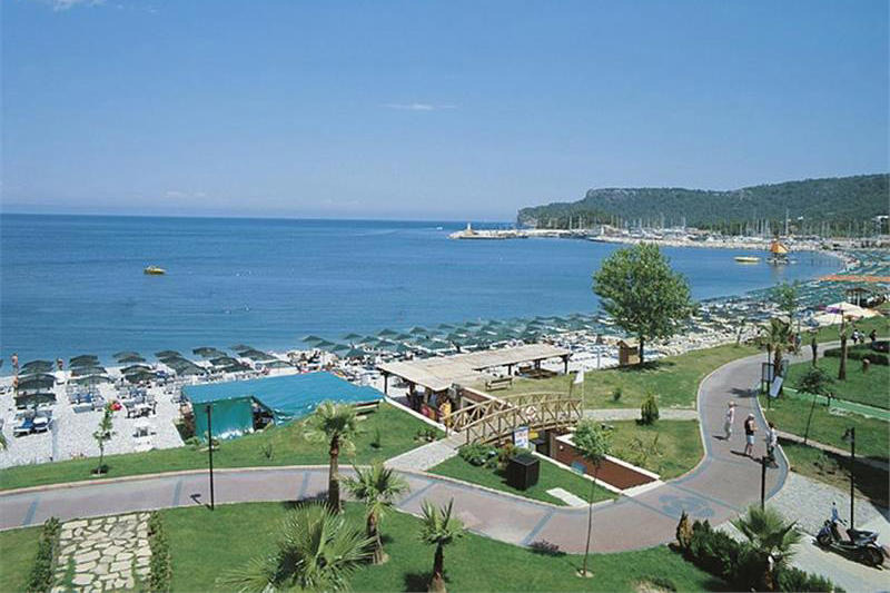 Fame Beach Hotel