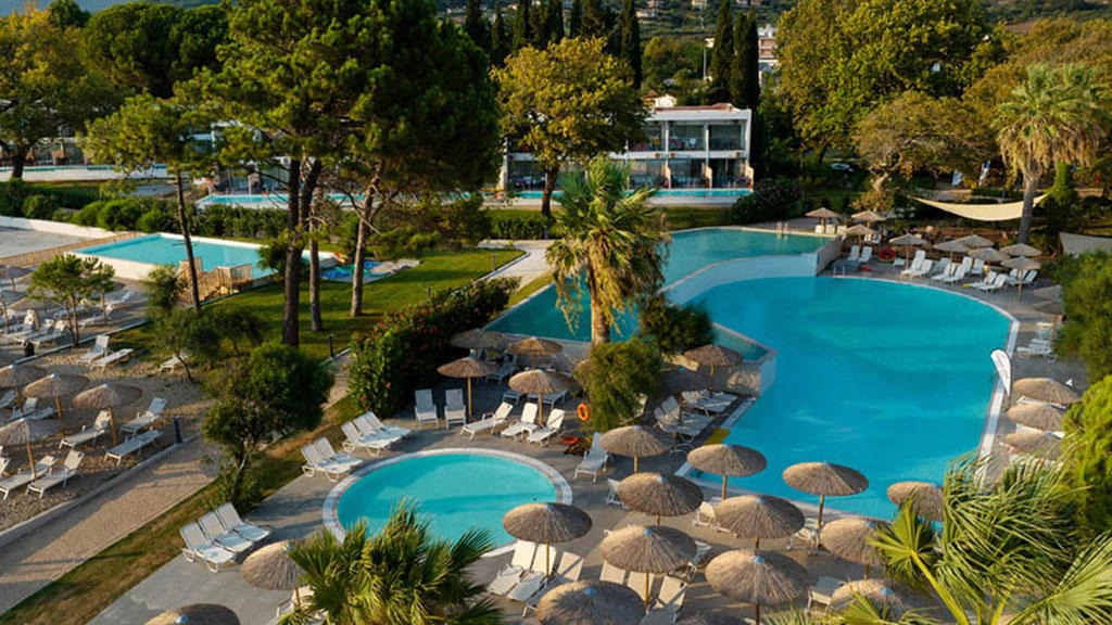 Ninos Grand Hotel & Resort