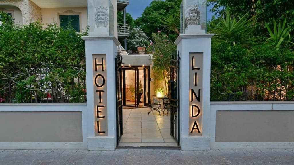  Hotel Villa Linda