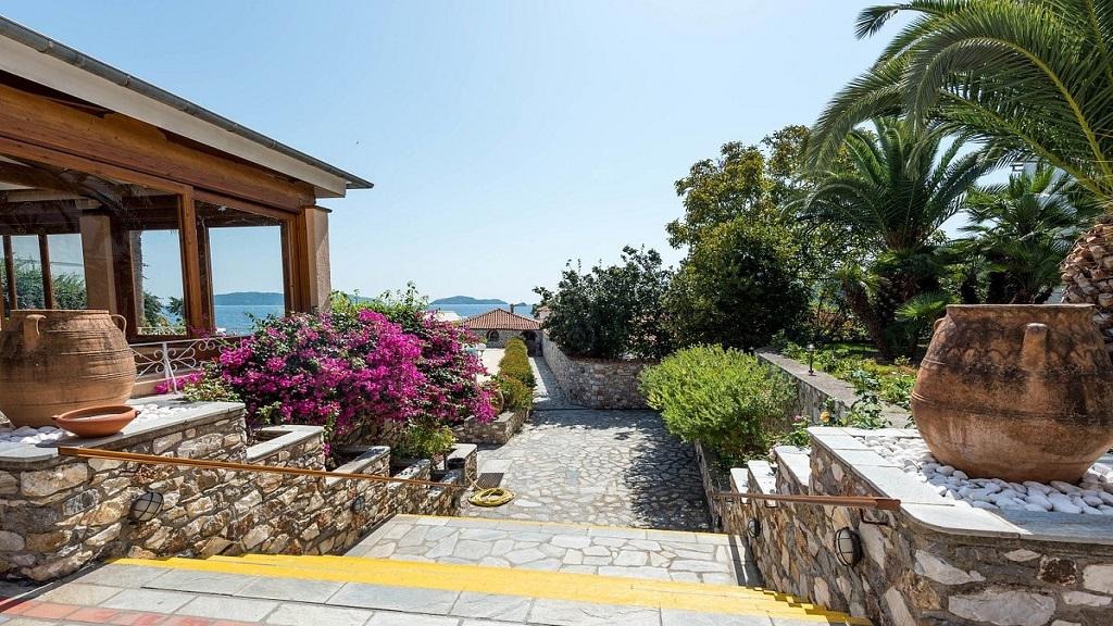 Esperides Hotel