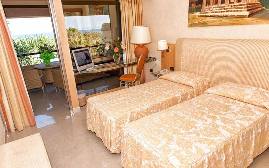 Hotel Acacia Resort