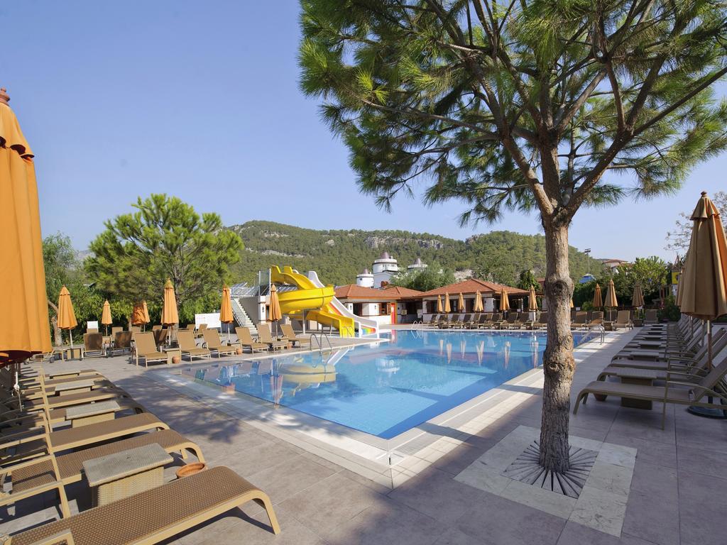 Hotel Akka Alinda