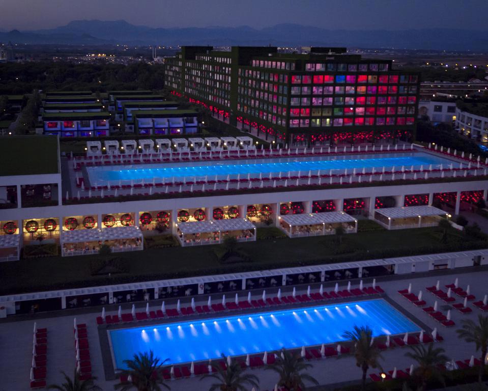Hotel Royal Adam & Eve