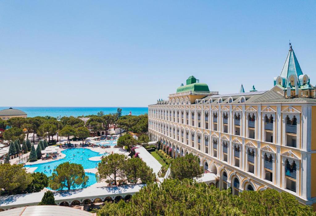 Hotel Kremlin Palace