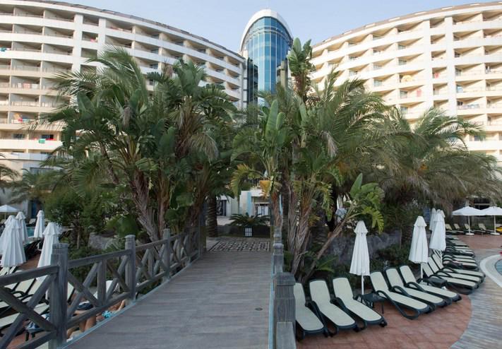 Royal Wings Hotel