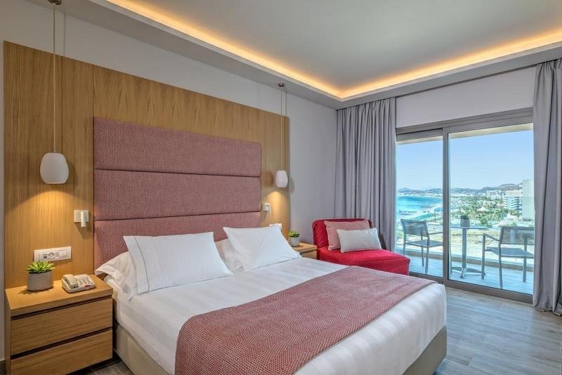 Hotel Amada Colossos Resort