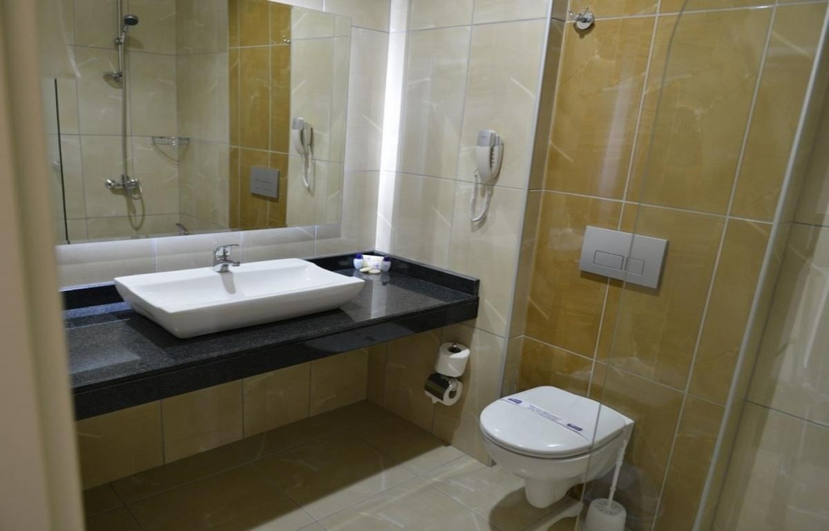Asrin Beach Hotel