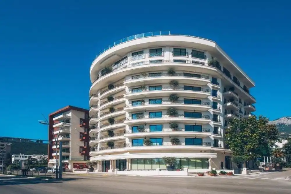 Hotel Iberostar  Waves Slavija
