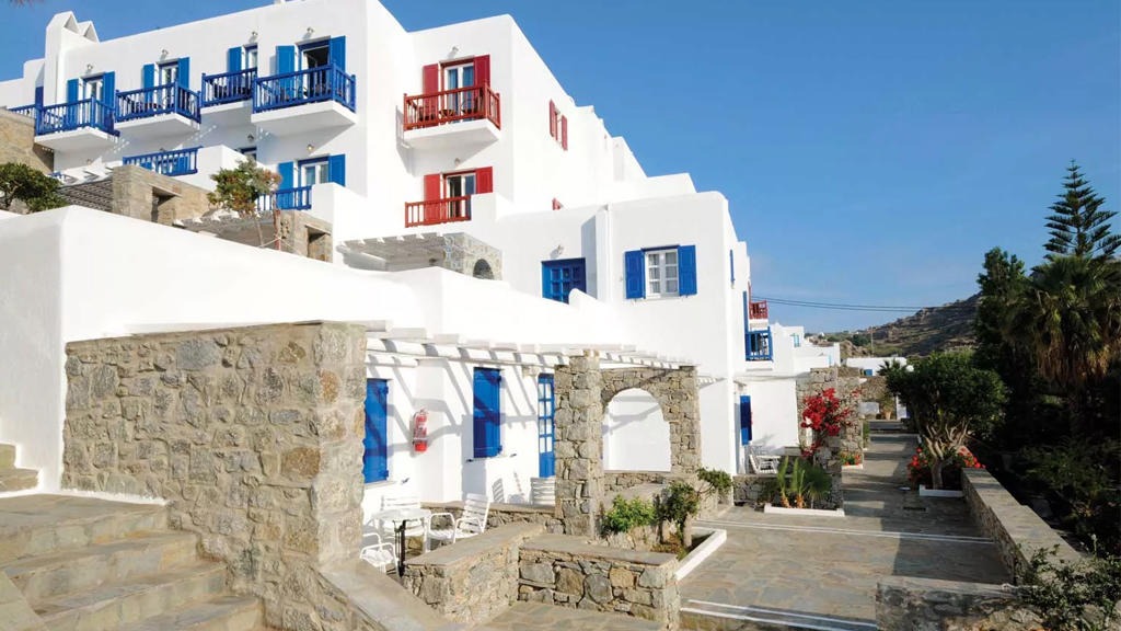 Kamari Hotel