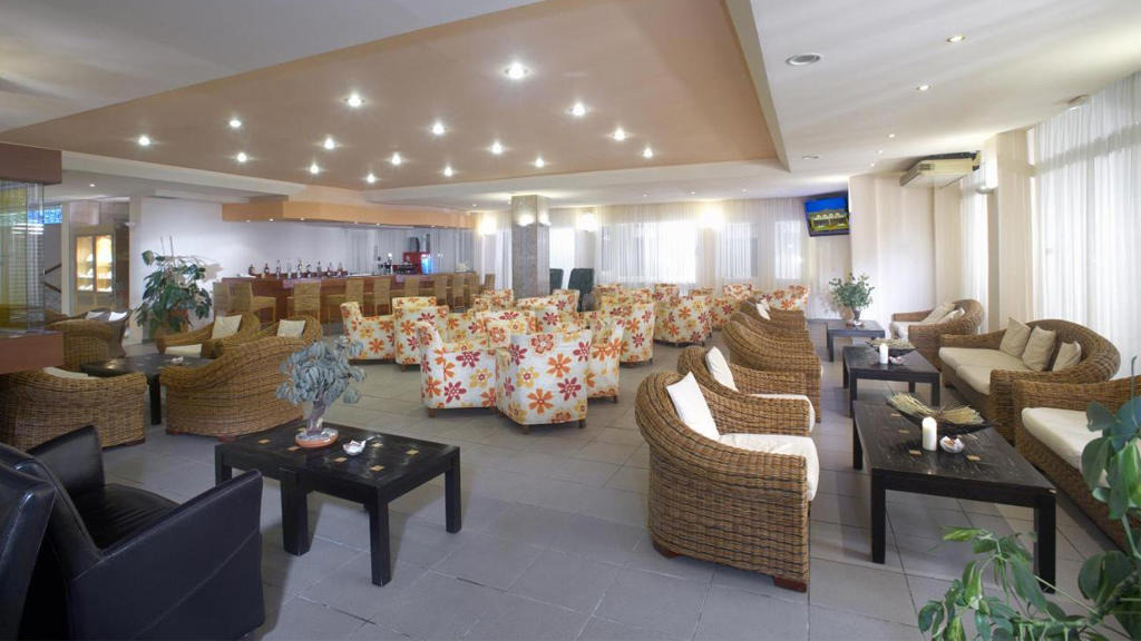 Portes Beach Hotel