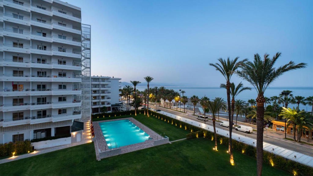 Apartamentos Bajondillo