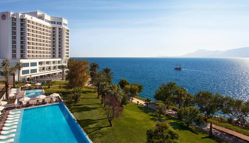 Akra Hotel
