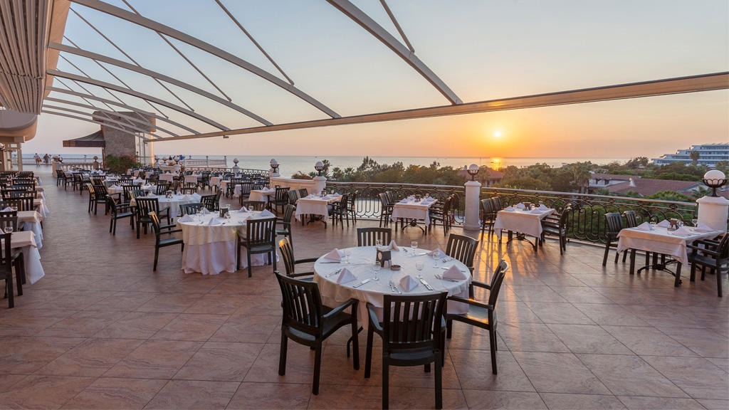 Starlight Resort Hotel