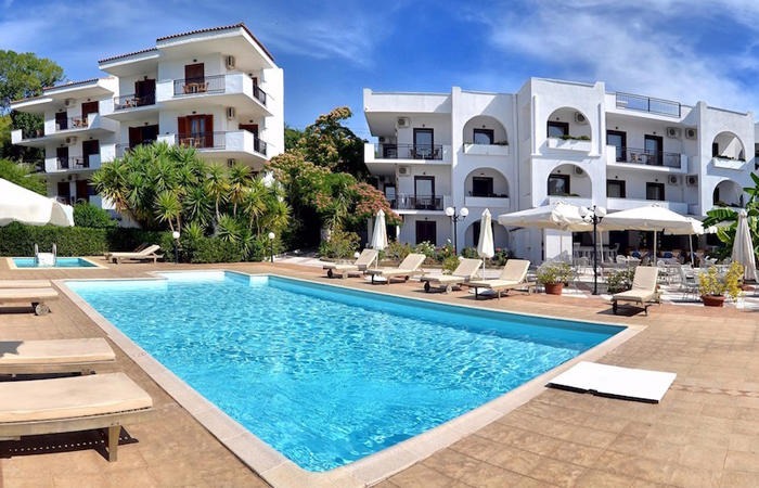 Korali Aparthotel