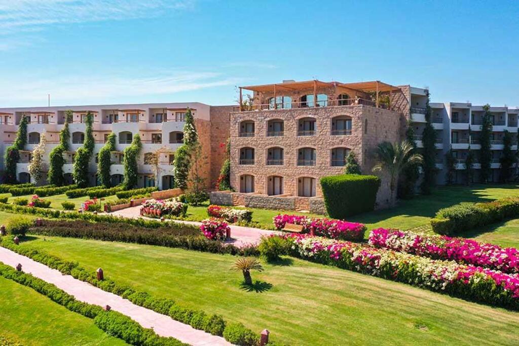 Fort Arabesque Resort Spa & Villas