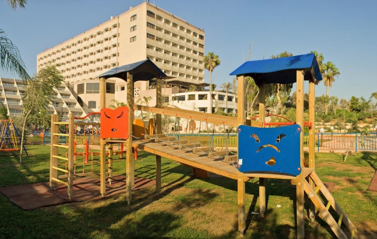 Hotel St. Raphael Resort