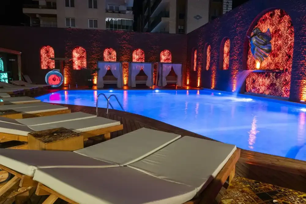 Duqqan Deluxe Hotel