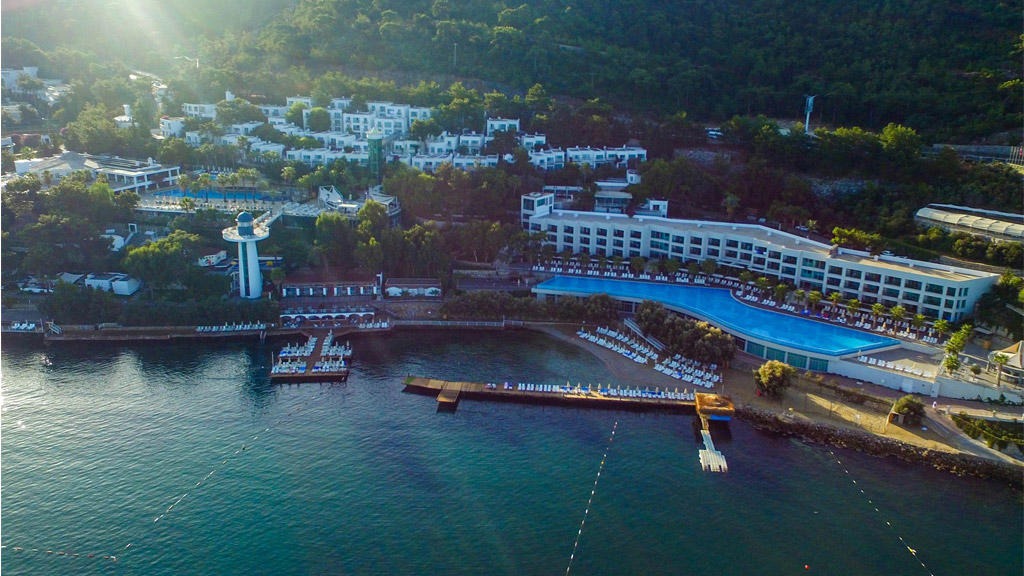 Blue Dreams Resort & Spa