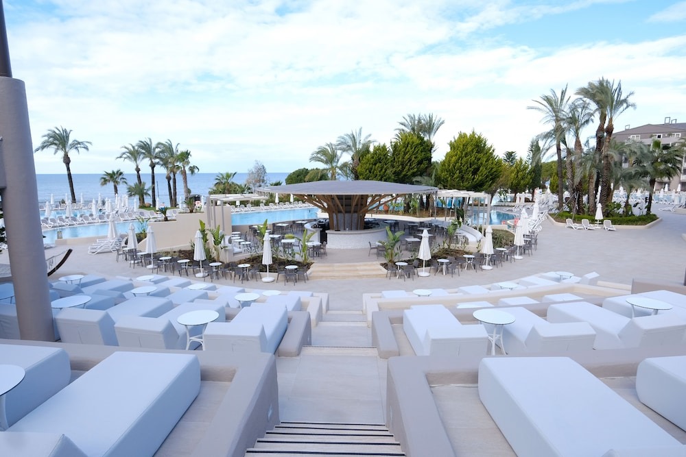 Hotel Paloma Peirissia