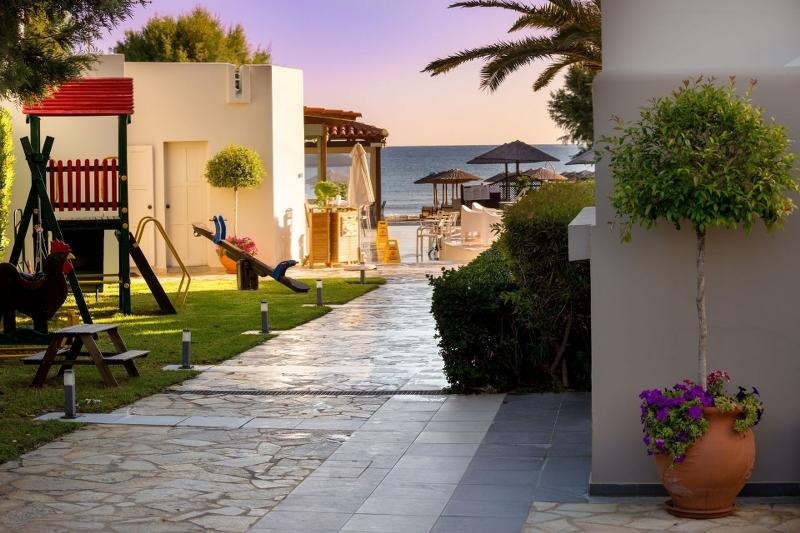 Hotel Amalthia Beach Resort