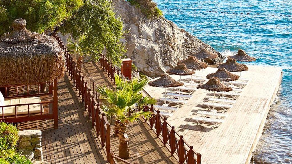 Ladonia Hotels Adakule
